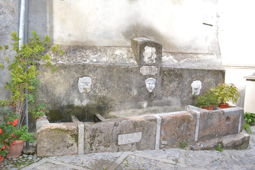 Fonte Monumental de San Nicola Morano Calabro
